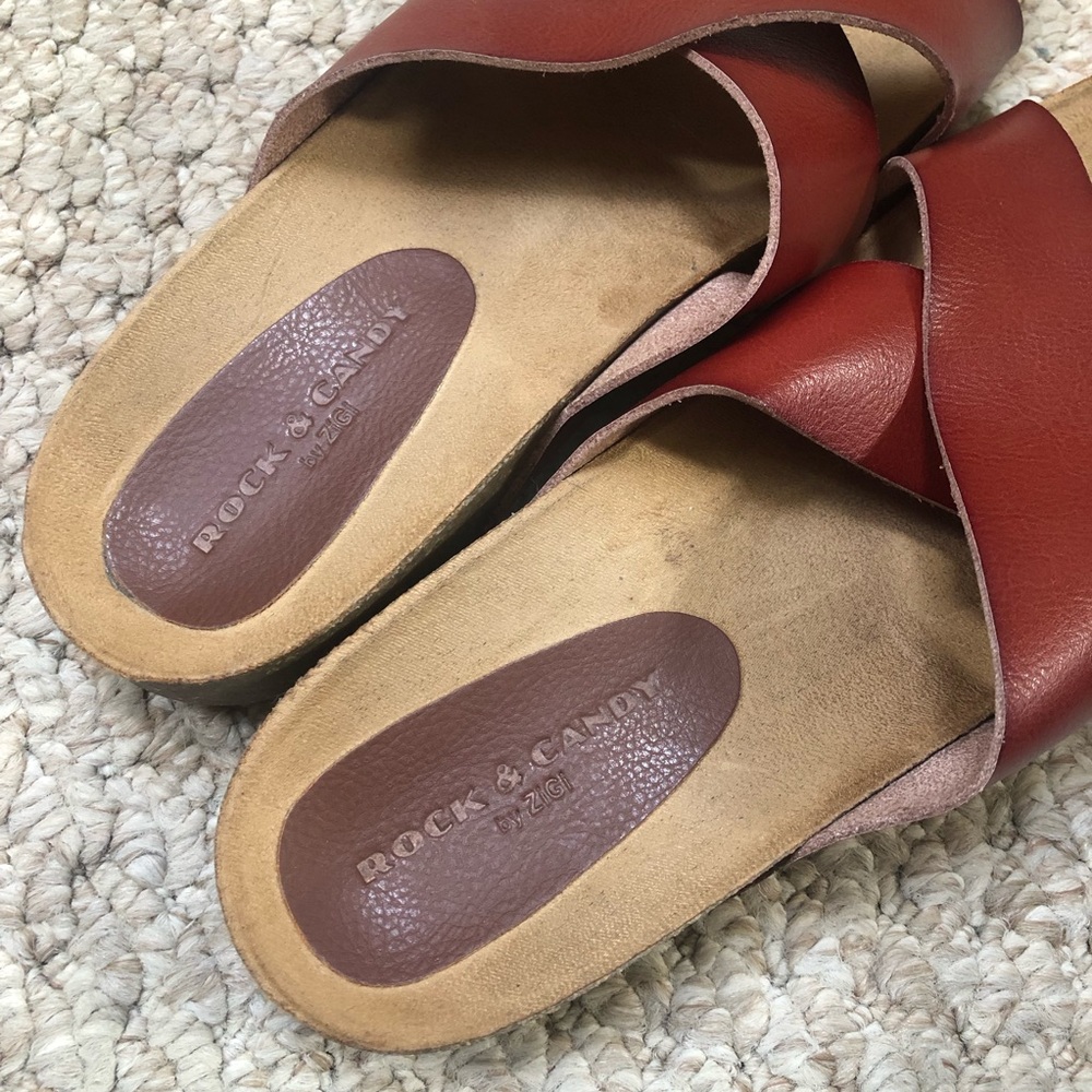 EUC women’s reddish brown crisscross slides size 8.5 - Picture 6 of 6